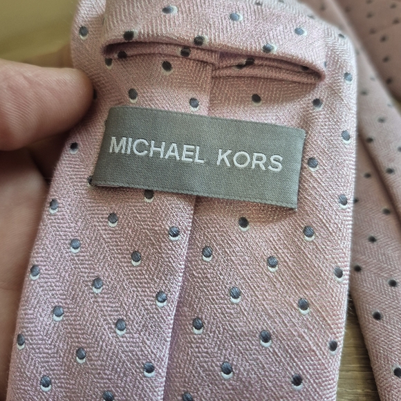 Michael Kors Light Pink and Gray Polka Dot Tie - Picture 2 of 4